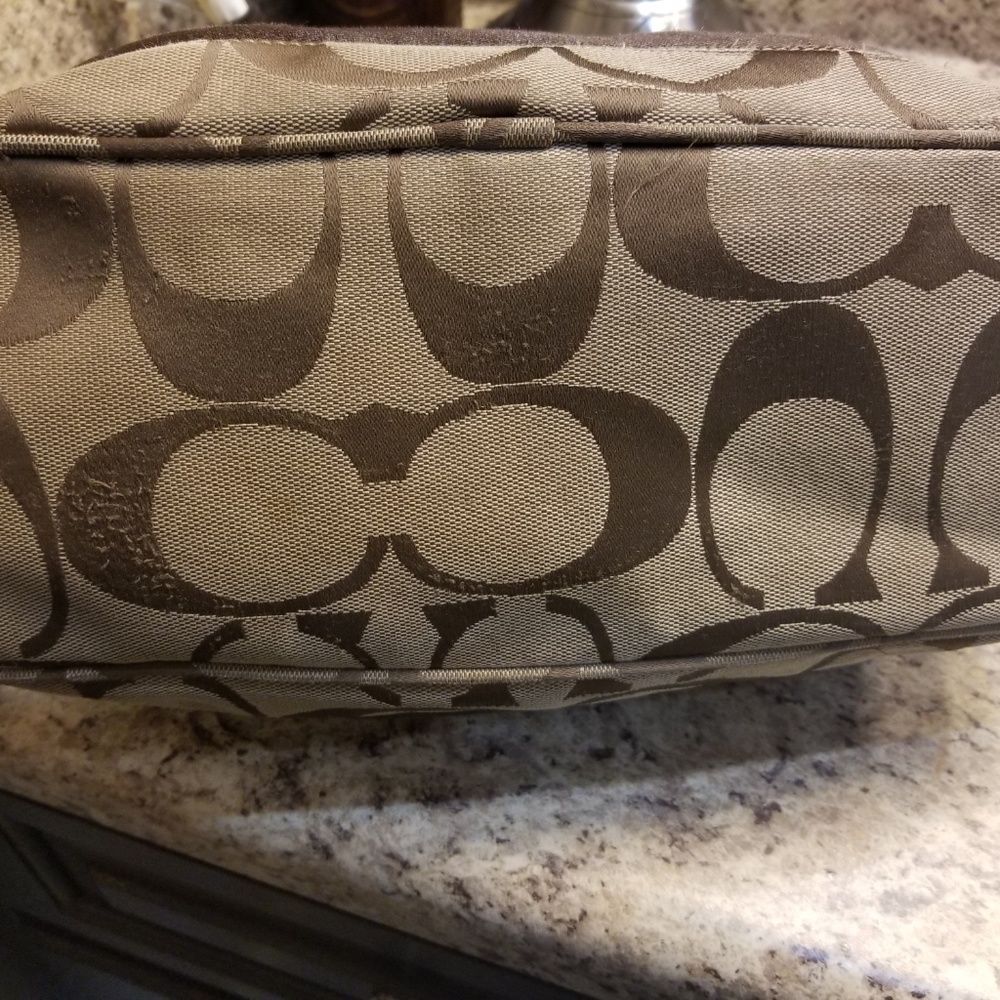 Coach Handbag - Picture 7 of 8